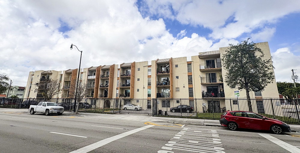 Miramar Condominium